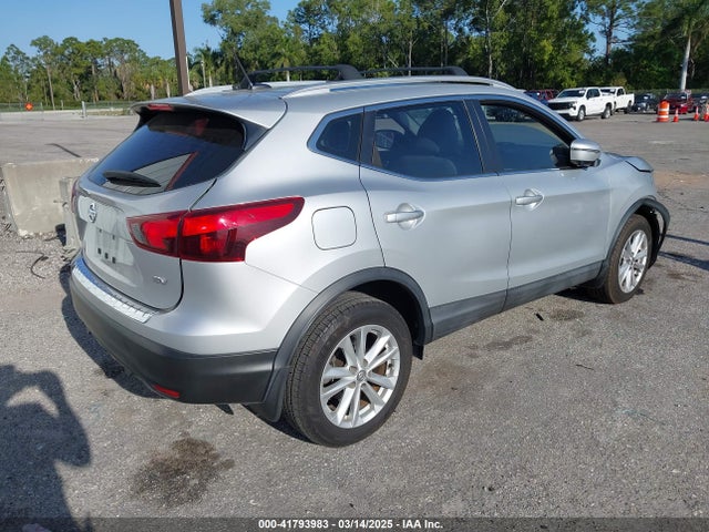 JN1BJ1CP9JW101186 Nissan Rogue Sport Sv