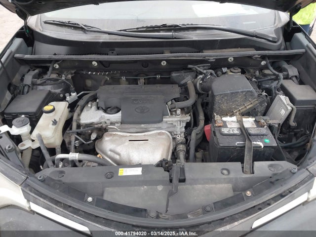 2T3ZFREV5HW381172 Toyota RAV4 LE