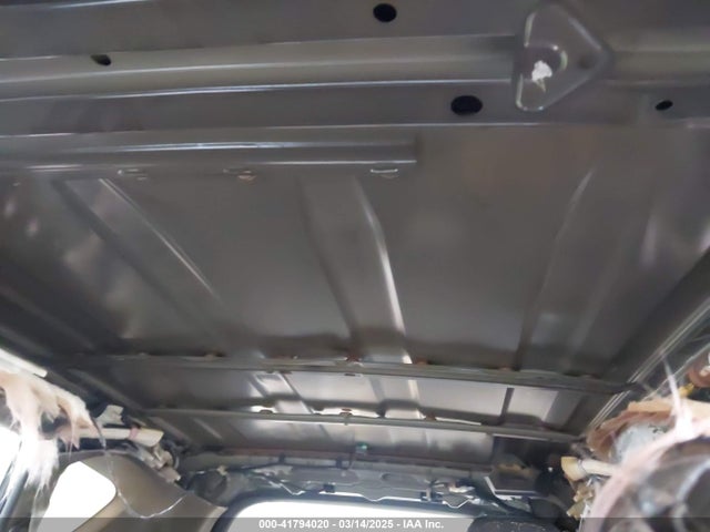 2T3ZFREV5HW381172 Toyota RAV4 LE