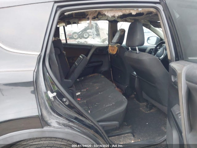 2T3ZFREV5HW381172 Toyota RAV4 LE