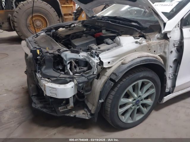 3FA6P0HD2HR177728 Ford FUSION SE
