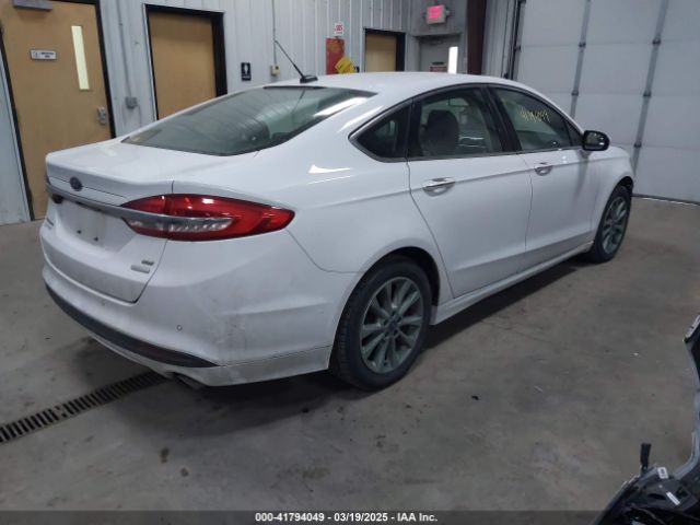 3FA6P0HD2HR177728 Ford FUSION SE