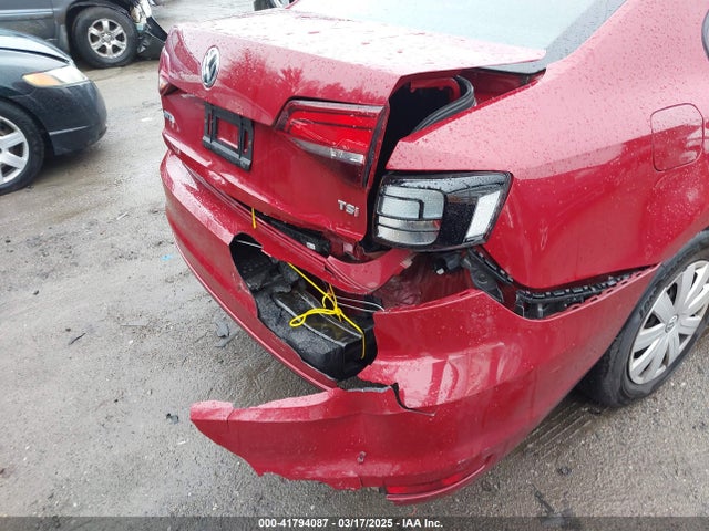 3VW167AJ5GM388690 Volkswagen Jetta 1.4t S