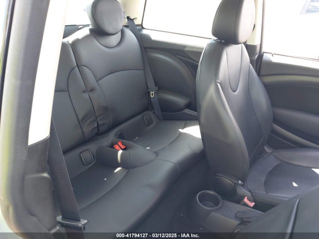 2013 MINI HARDTOP WMWSU3C52DT685738 Photo 7