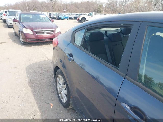 KNAFX4A66G5445286 KIA FORTE LX