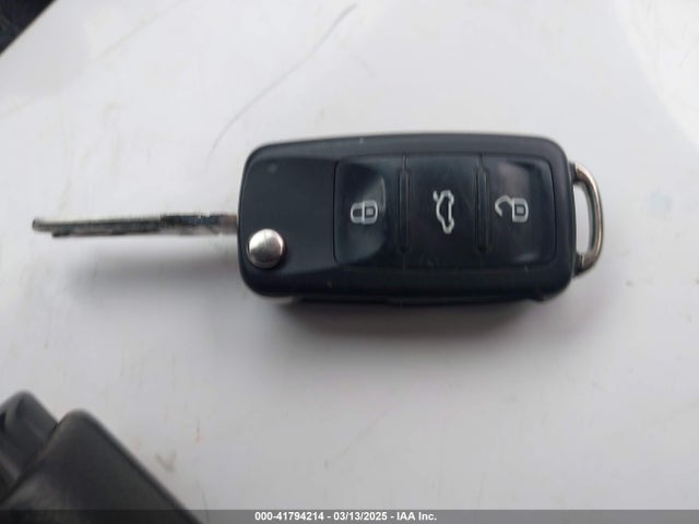3VW267AJ1GM274688 Volkswagen 1.4t