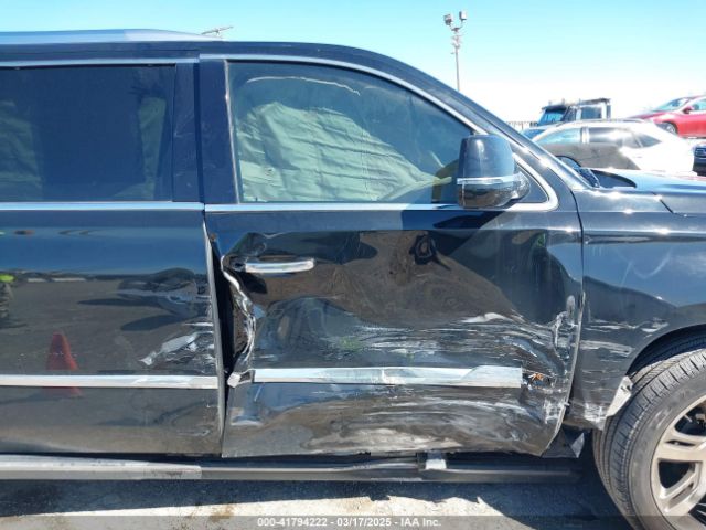 1GYS3TKJ8FR612369 Cadillac Escalade Esv Premium