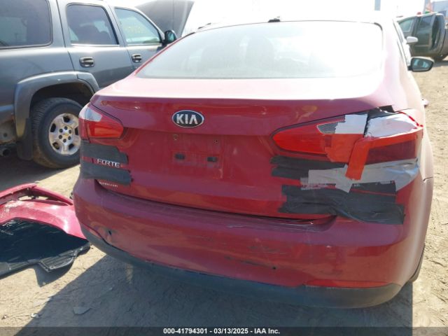 KNAFK4A68G5615582 KIA FORTE LX