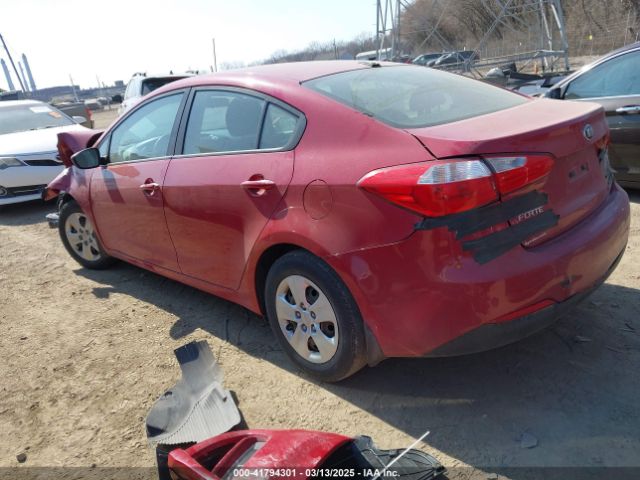 KNAFK4A68G5615582 KIA FORTE LX