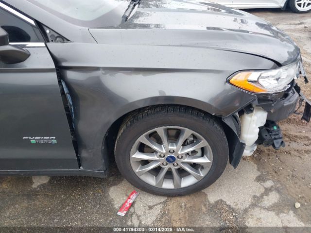 3FA6P0PUXHR379945 Ford Fusion Energi Se Luxury