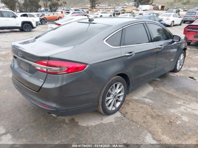 3FA6P0PUXHR379945 Ford Fusion Energi Se Luxury