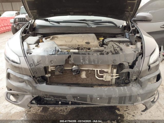 1C4PJMBS8HW666341 Jeep Cherokee Trailhawk L Plus 4x4