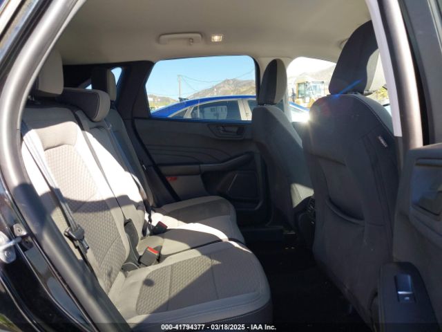 1FMCU0G68NUB30924 Ford ESCAPE SE
