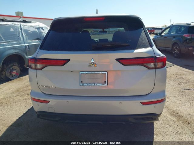 JA4J3TA89NZ064245 Mitsubishi Outlander