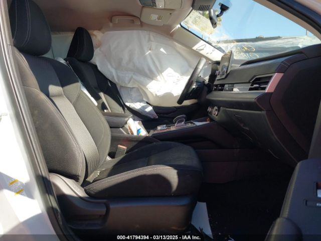 JA4J3TA89NZ064245 Mitsubishi Outlander