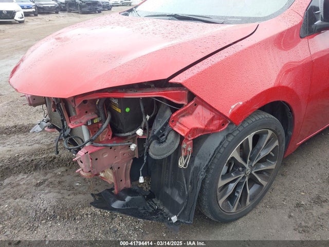 Toyota COROLLA SE 2018 5YFBURHE9JP755026 Image 18