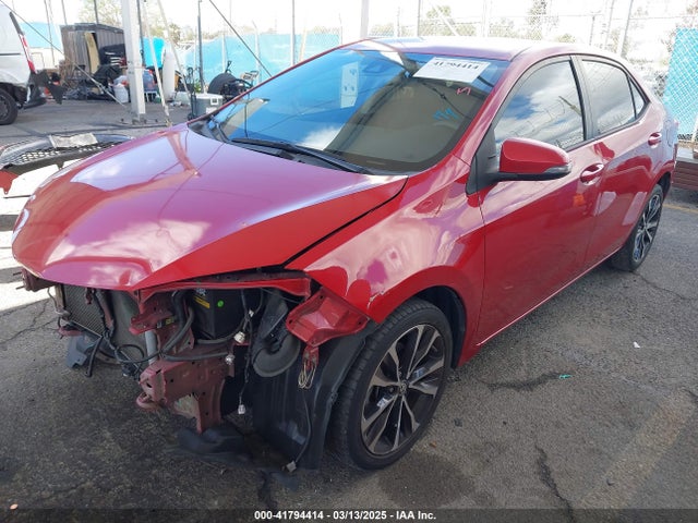 Toyota COROLLA SE 2018 5YFBURHE9JP755026 Image 2