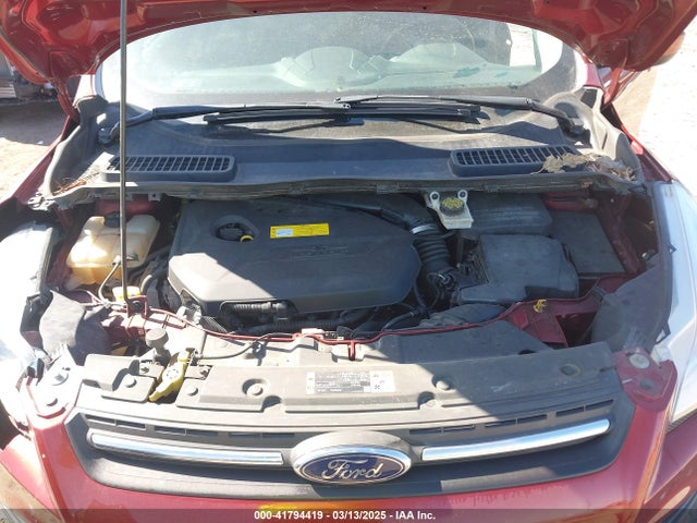 1FMCU0GXXFUB70223 Ford ESCAPE SE