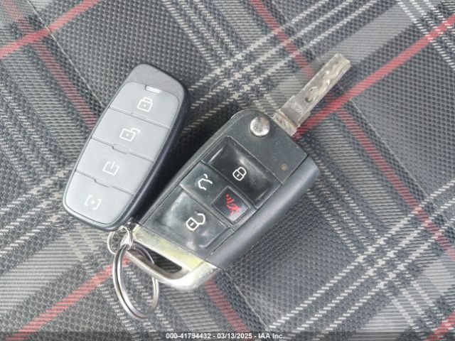 3VWYT7AUXGM043253 Volkswagen Golf Gti S 2-door