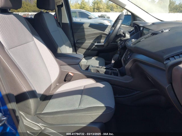 1FMCU0GD8HUD64564 Ford ESCAPE SE