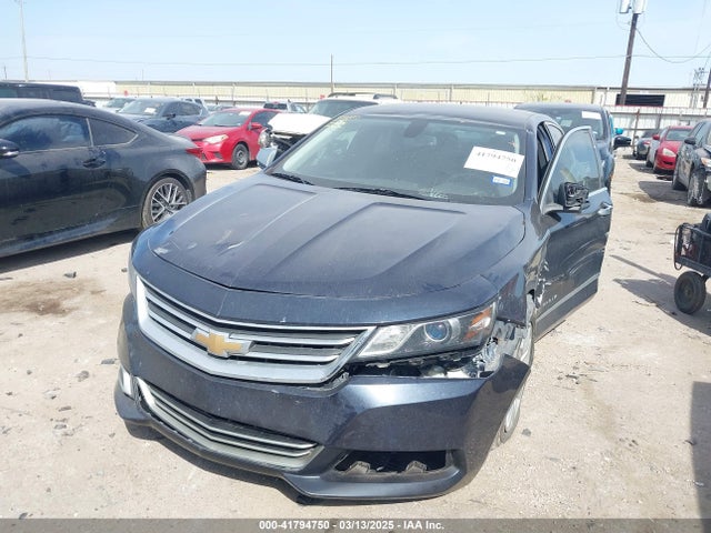 Chevrolet IMPALA 1LT 2018 2G1105S33J9129701 Image 2