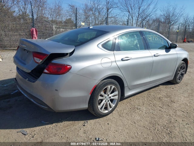 Chrysler 200 Limited 2015 1C3CCCAB4FN687666 Image 4