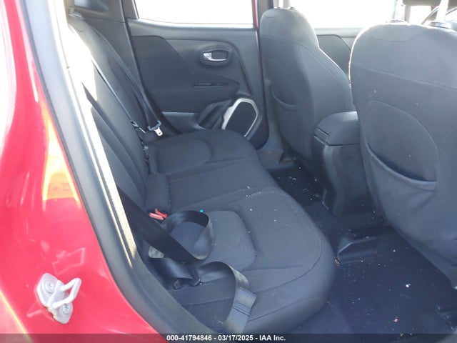 ZACCJABT0FPB62548 Jeep Renegade Latitude
