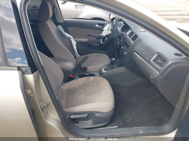 3VW2K7AJ0EM280412 Volkswagen Jetta 2.0l S