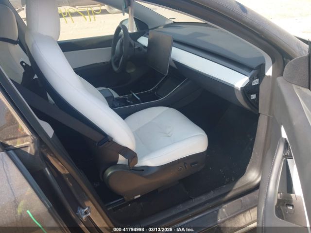 2021 TESLA MODEL Y 5YJYGDEEXMF063351 Photo 4