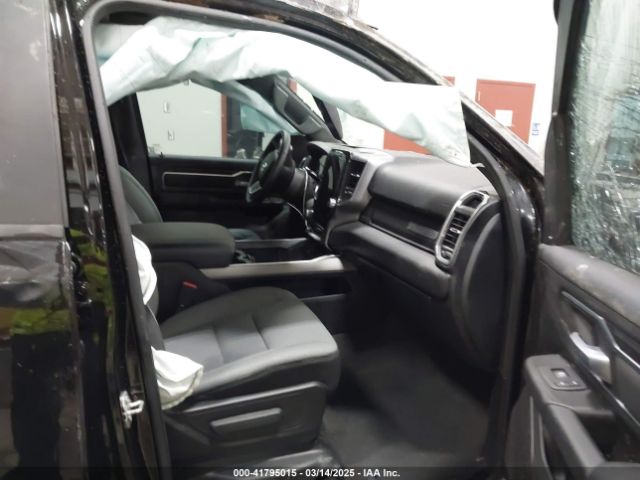 2024 RAM 1500 1C6SRFMTXRN125763 Photo 4