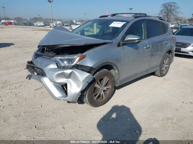 JTMRFREV5JJ234239 Toyota Rav4 Xle
