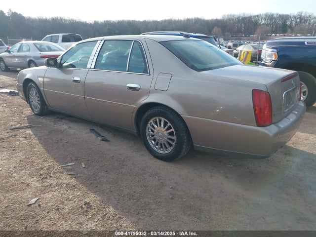 2004 CADILLAC DEVILLE 1G6KE54YX4U157883 Photo 2