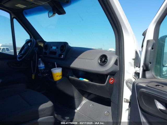 W1Y40CHY2MT062027 Mercedes-Benz Sprinter 2500 High Roof I4