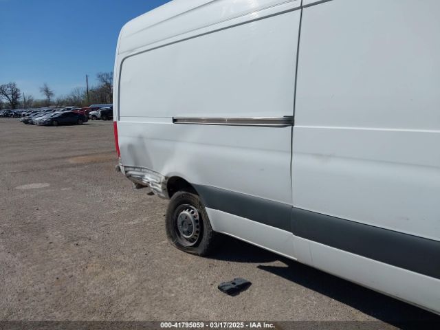 W1Y40CHY2MT062027 Mercedes-Benz Sprinter 2500 High Roof I4