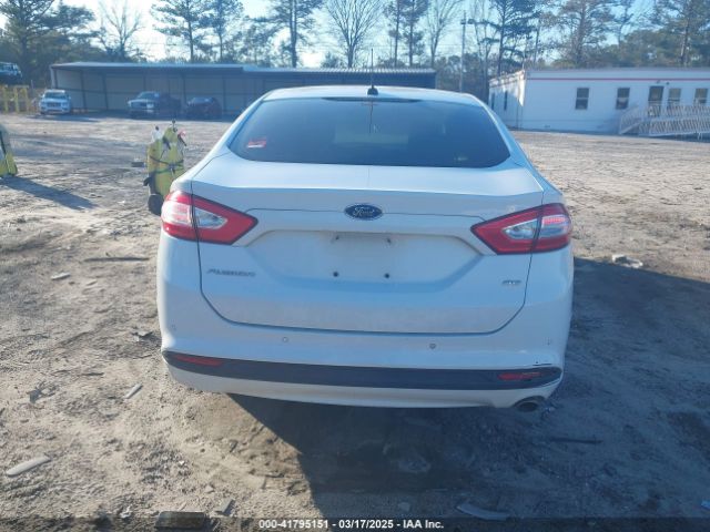 1FA6P0H73E5367563 Ford FUSION SE