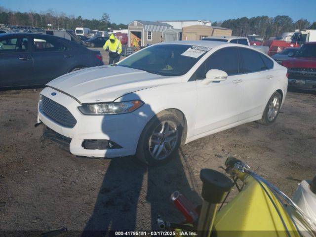 1FA6P0H73E5367563 Ford FUSION SE