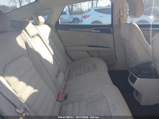 1FA6P0H73E5367563 Ford FUSION SE