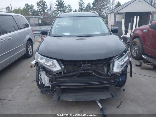5N1AT2MT2JC809572 Nissan Rogue Sl