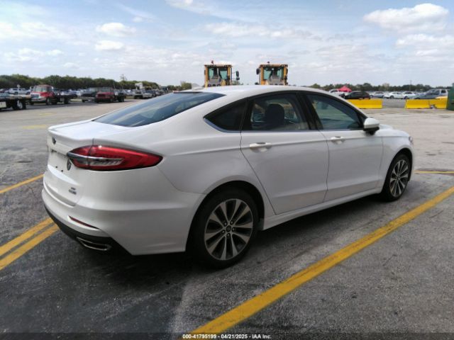 3FA6P0T90LR150796 Ford FUSION SE