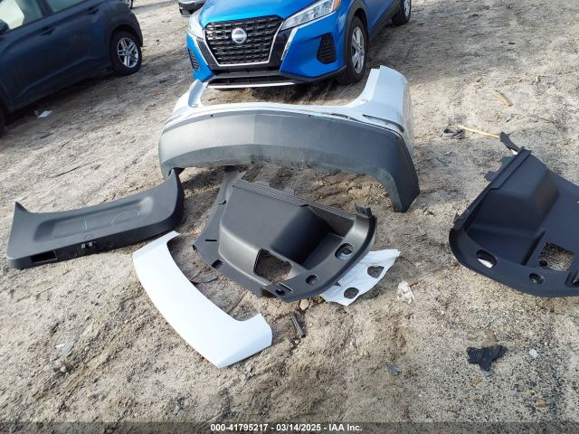 2GNAXTEV8M6140856 Chevrolet Equinox Awd 2fl