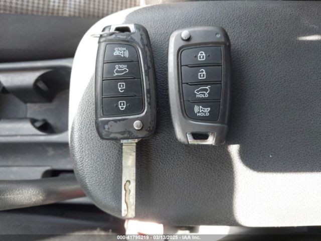 2019 HYUNDAI KONA KM8K1CAA0KU281755 Photo 10