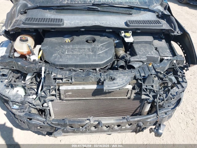 1FMCU9G98HUB94481 Ford ESCAPE SE
