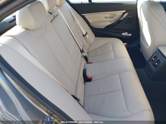 WBA8D9C57JA615088 BMW 330i Xdrive