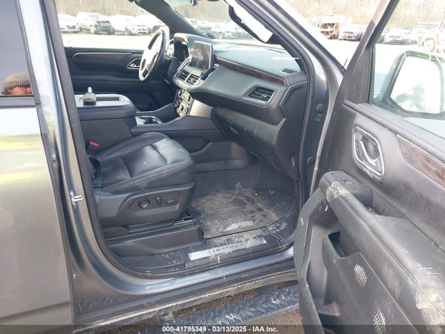1GNSKDKD6NR327345 Chevrolet Suburban 4wd Z71