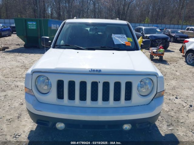 1C4NJPFA0ED646571 Jeep Patriot Latitude