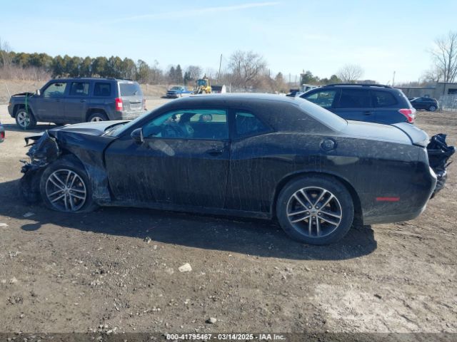 2C3CDZGG7KH602924 Dodge Challenger Sxt Awd