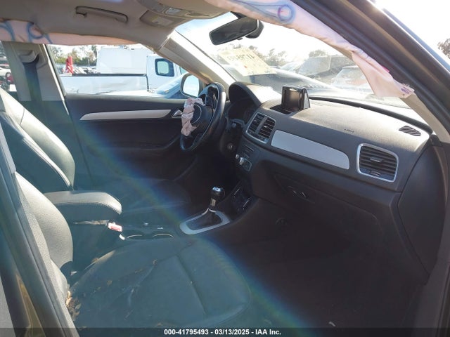2017 AUDI Q3 WA1BCCFS1HR011147 Photo 4