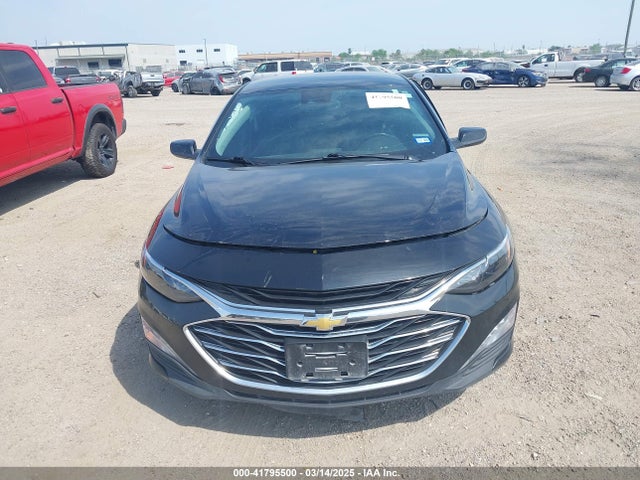1G1ZD5ST8NF206132 Chevrolet Malibu Fwd Lt