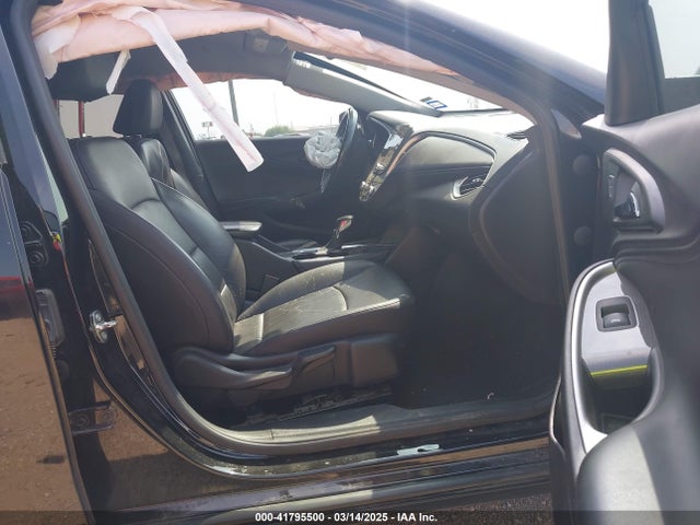 1G1ZD5ST8NF206132 Chevrolet Malibu Fwd Lt