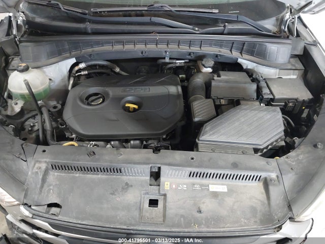 KM8J3CA4XHU376350 Hyundai TUCSON SE